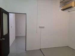 Valiant Industrial Building (D13), Factory #577054591